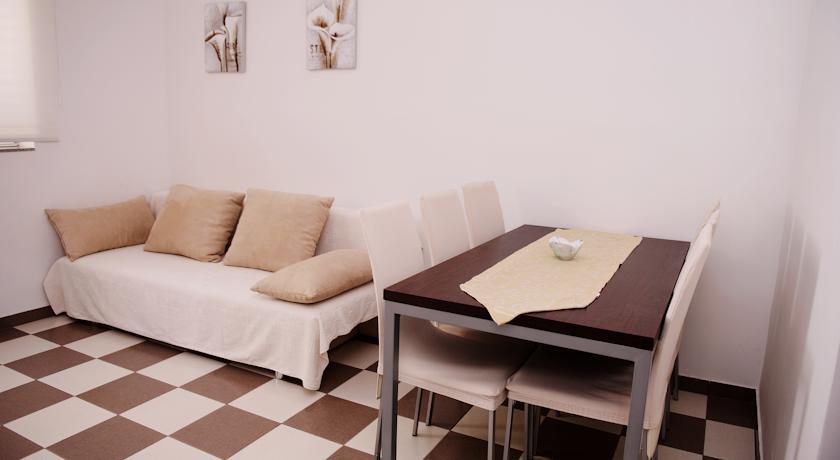 Apartments Slava Petricevic Podstrana Pokój zdjęcie